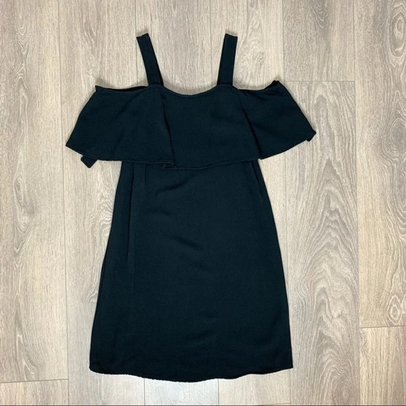 Aritzia Wilfred Ellipse Mini Dress Flounce Off The Shoulders Satin Crepe Black - Picture 5 of 15